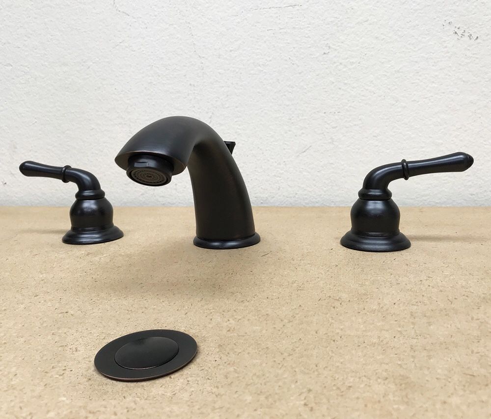 New $30 Oil Rubbed Bronze 3pcs Widespread Bathroom Faucet with Popup Drain and Water hose 