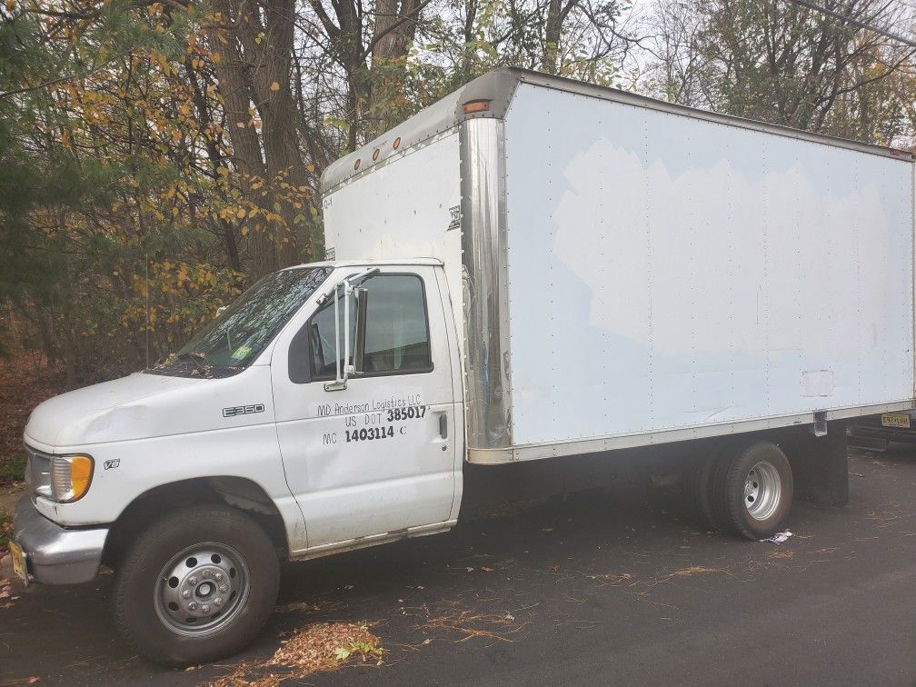1998 Ford E-350