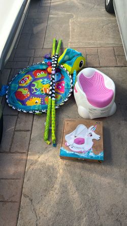 Baby Ball Pit, Bath Tub and Pool Float