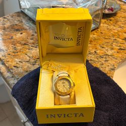 Invicta Watch (woman - New) 
