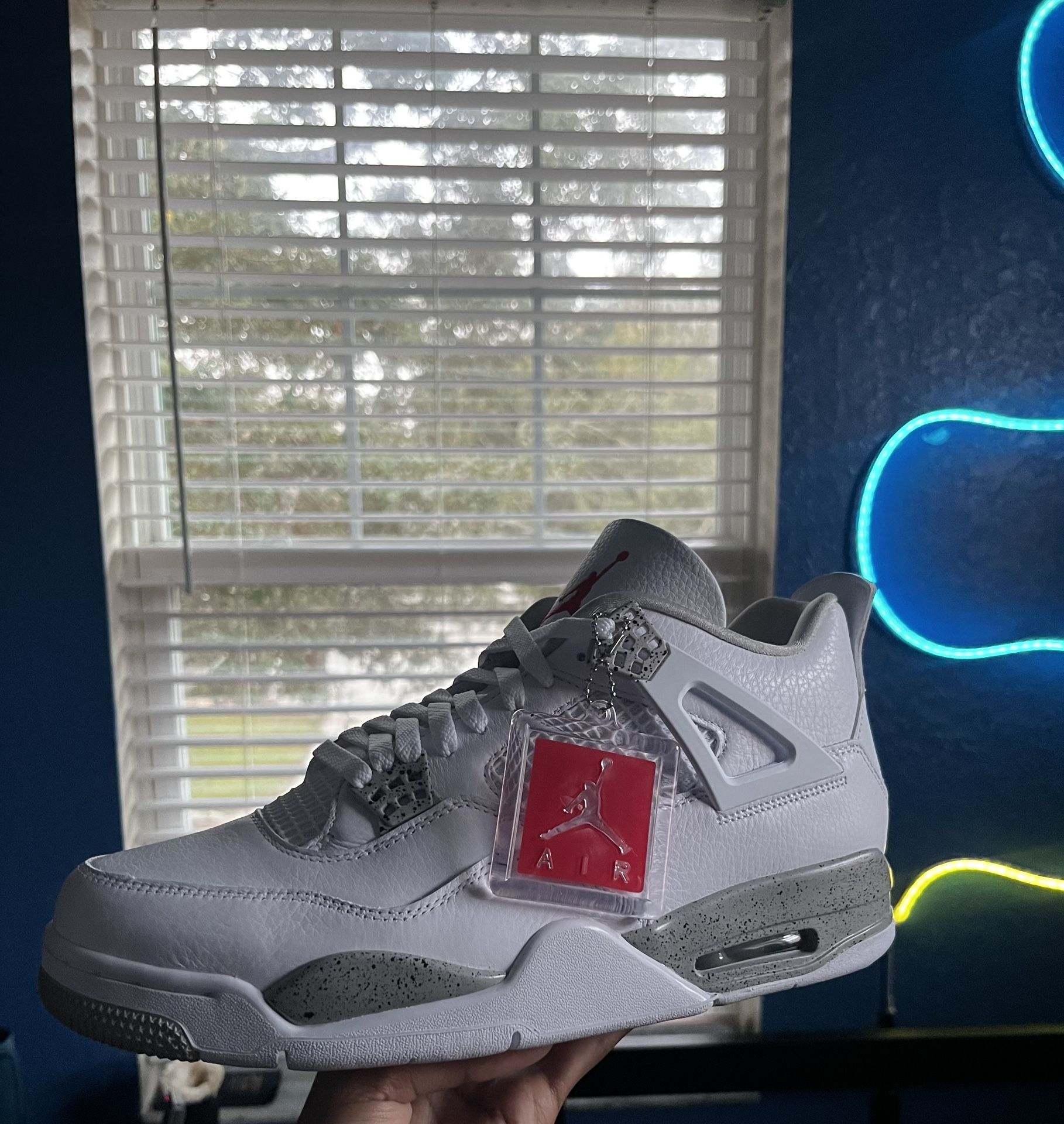 Air Jordan 4 White Oreo size 12 Price Negotiable