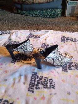 Women's Shoes Size 9