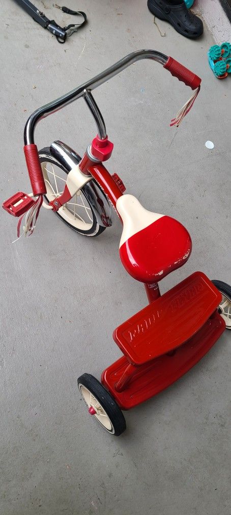 Vintage Style Radio FLYER TRICYCLE