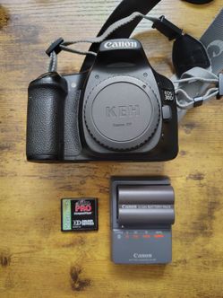 Canon EOS 30D Digital Camera with Battery Charger and 2GB CF Card