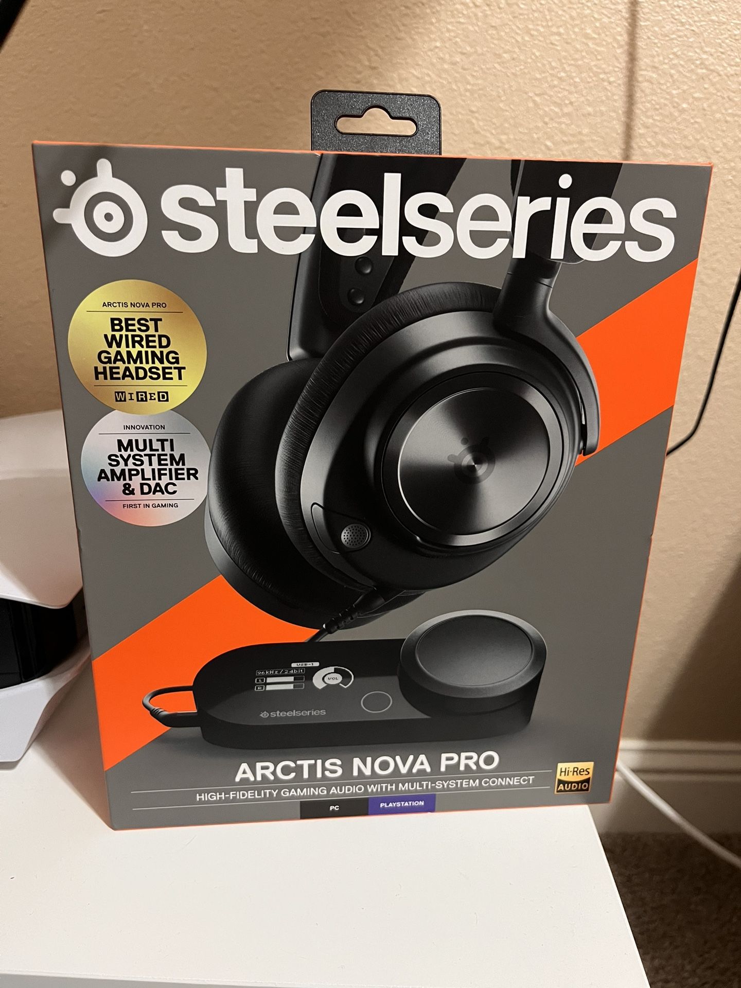 SteelSeries Arctis Nova Pro Wired Headset