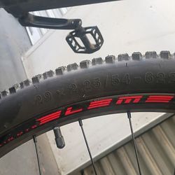 29" Moongoose Trail Bike