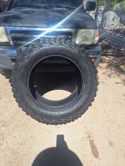 TIRE LT37/13.50/22