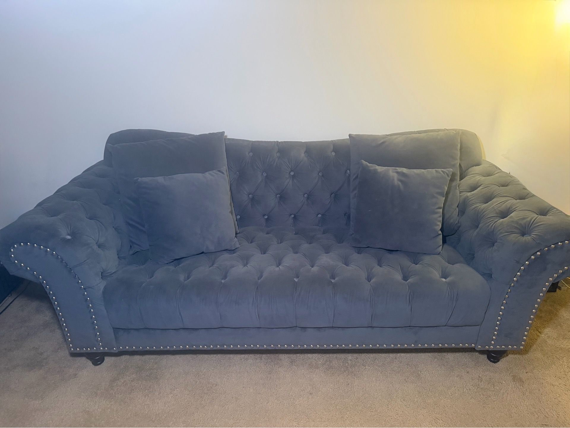 Couch set