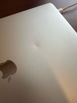 MacBook Pro 15” (2018) – i7 – 16GB RAM – 512GB – Good Condition