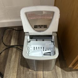 Frigidaire Ice Maker