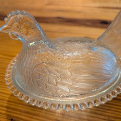Vintage Indiana Glass Hen on Nest