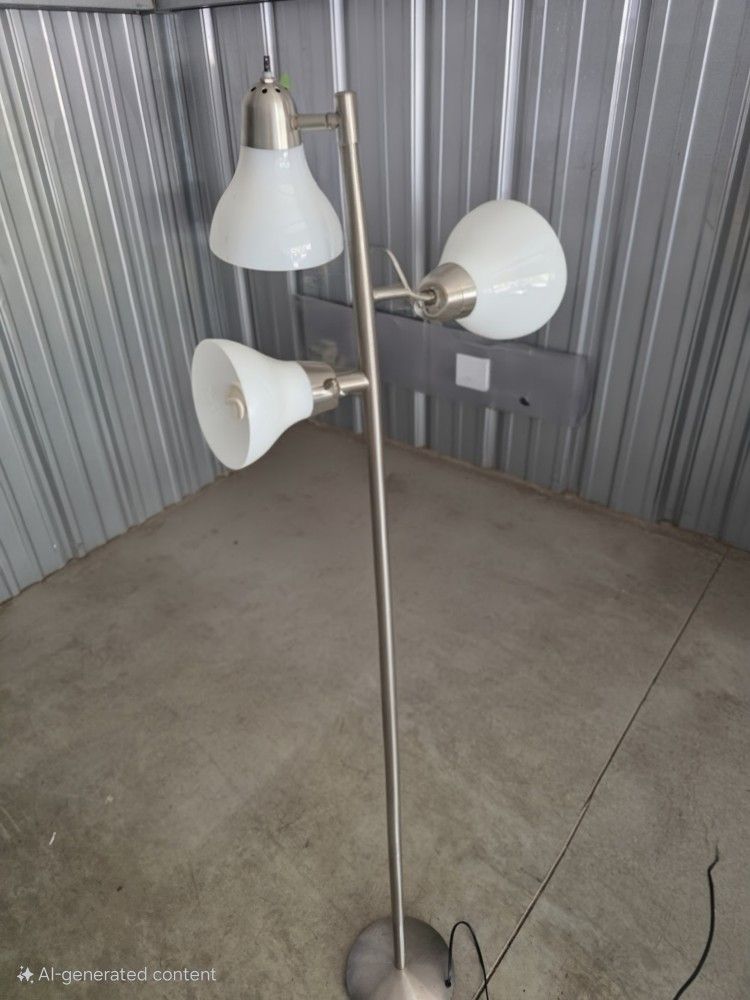 Lamp 3 Lights Nickel Brushed Works Great