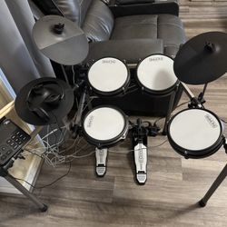 New Simmons Titan 20 Electric Drum Set