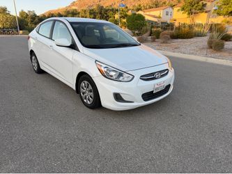 2017 Hyundai Accent SE 4door sedan