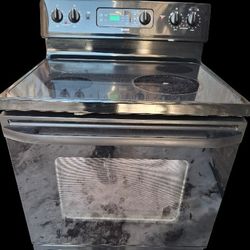 Black Kenmore ELITE GlassTop ELECTRIC Stove