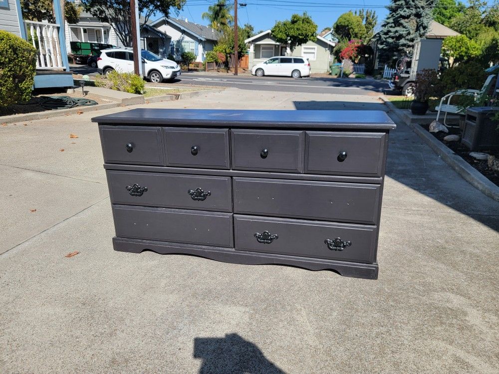 6 Drawer Dresser 