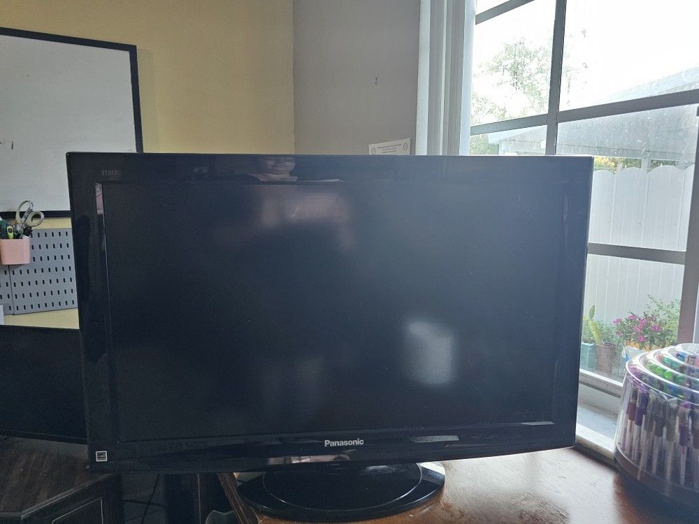 Panasonic LCD HDTV, TV