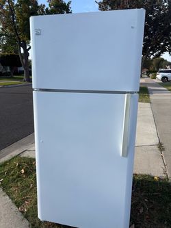 FREE Fridge works FREE