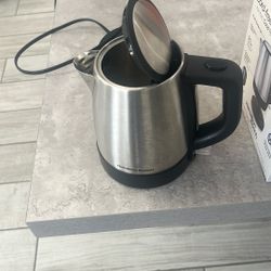 Electrical Kettle Hamilton 