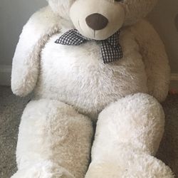 Giant Teddy Bear 