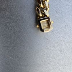 Gold Bracelet 1300
