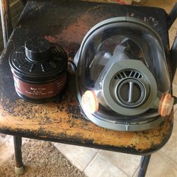 Brand New Gas Mask (respiratory)