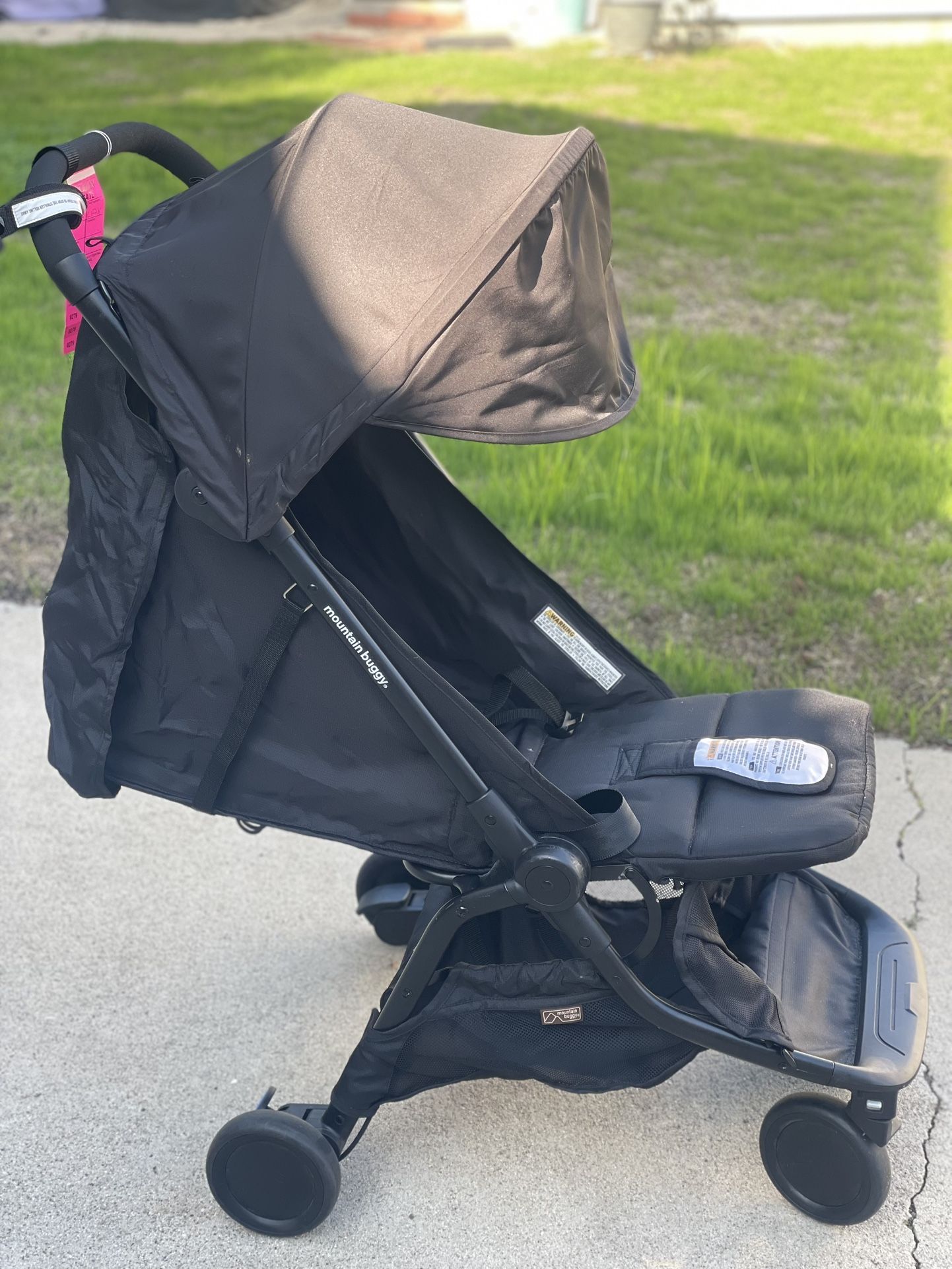 Mountain Buggy- Travel / Compact Stroller 