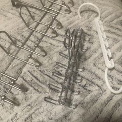 Over The Door Hanging Rack And 2 Multi hangers 