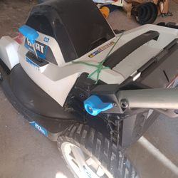 Hart Wireless Battery Operated Self Propelled Mower