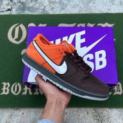 Nike SB Dunk “ Muni FastPass” Size 9.5