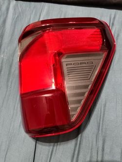 Passenger side tail ligh Ford F150 -2024-2026
