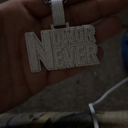 8ct Moissanite Pendant 