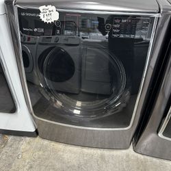 LG Signature Gas Dryer 9.0 C.F.