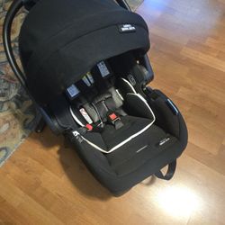 Infant Car Seat Graco Snugride Snugfit 35 Lx With Base 