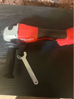 Milwaukee 4/12 Grinder Hardly Used Tool Only