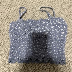 Hollister Floral Patterned Crop Top 