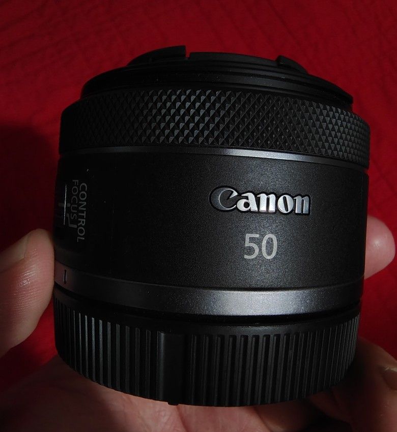 Canon RF 50mm F1.8 STM