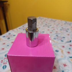 MATCO  1/2 DRIVE  17MM  HEX  BIT SOCKET 