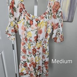 Womens Clothes. Gently Used Or New. Medium