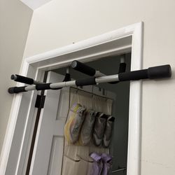 Pull Up Bar