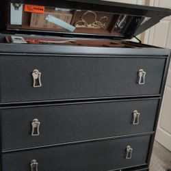Men Dresser
