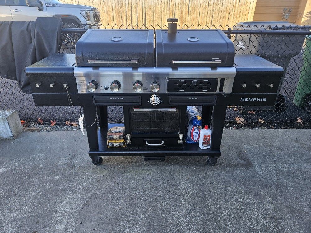 Pit Boss Memphis Ultimate 3 in 1 