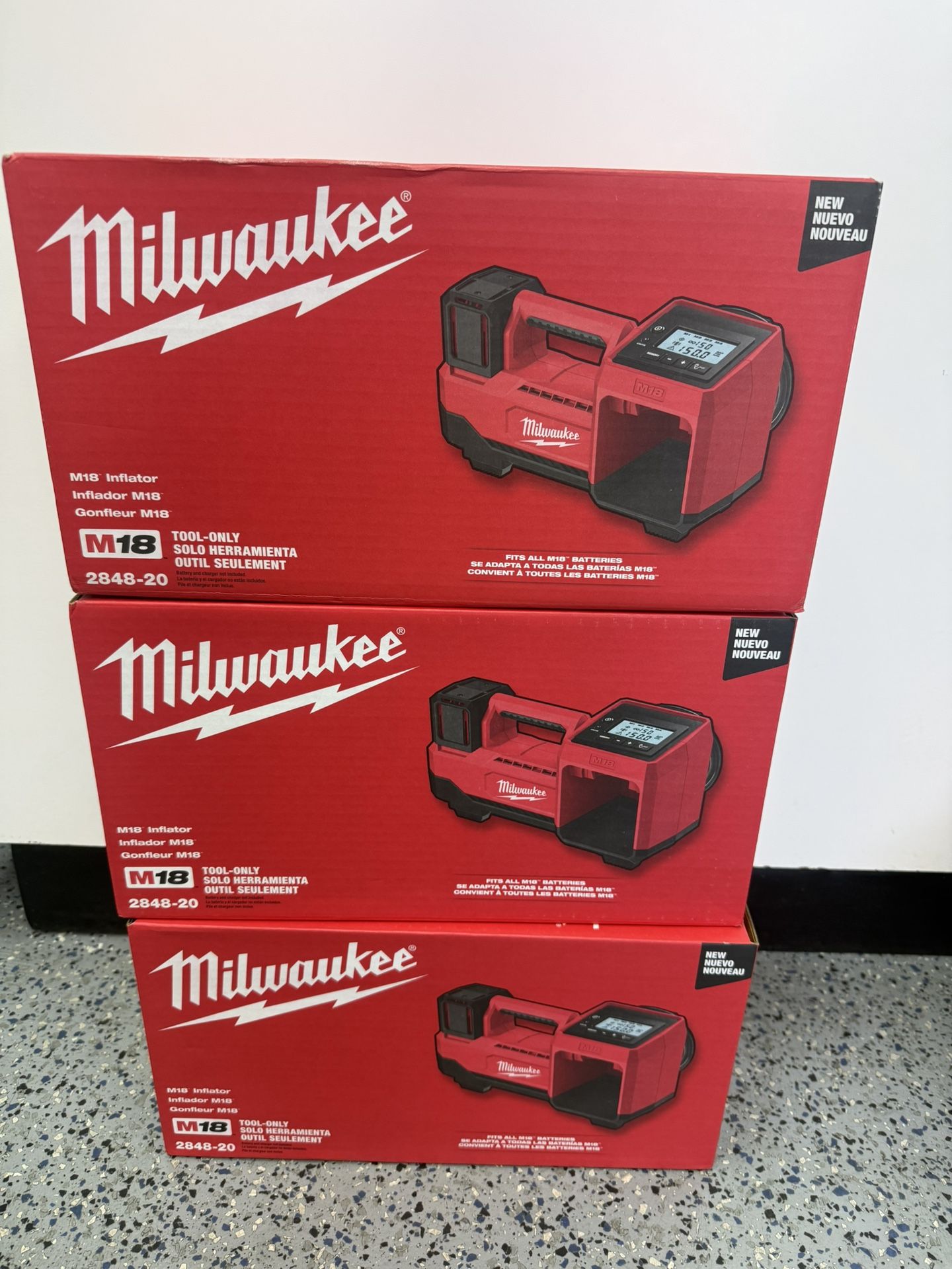 M18 18-Volt Lithium-Ion Cordless Electric Portable Inflator (Tool-Only)