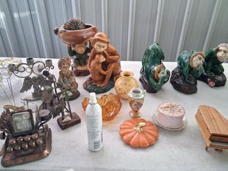 GREAT DECORATIONS  ITEMS/CHRISTMAS