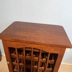 Gabinete Para Botellas (Wine Bottle Cabinet)