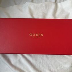 Guess wallet set