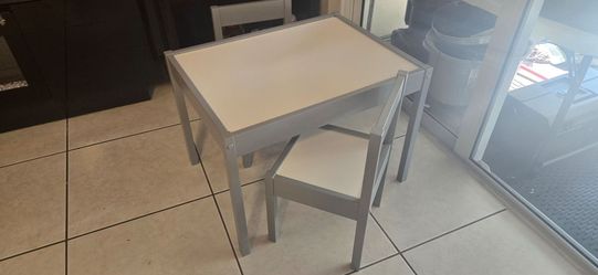 Kids Table & 2 Chairs Set – Dry Erase Writing Surface