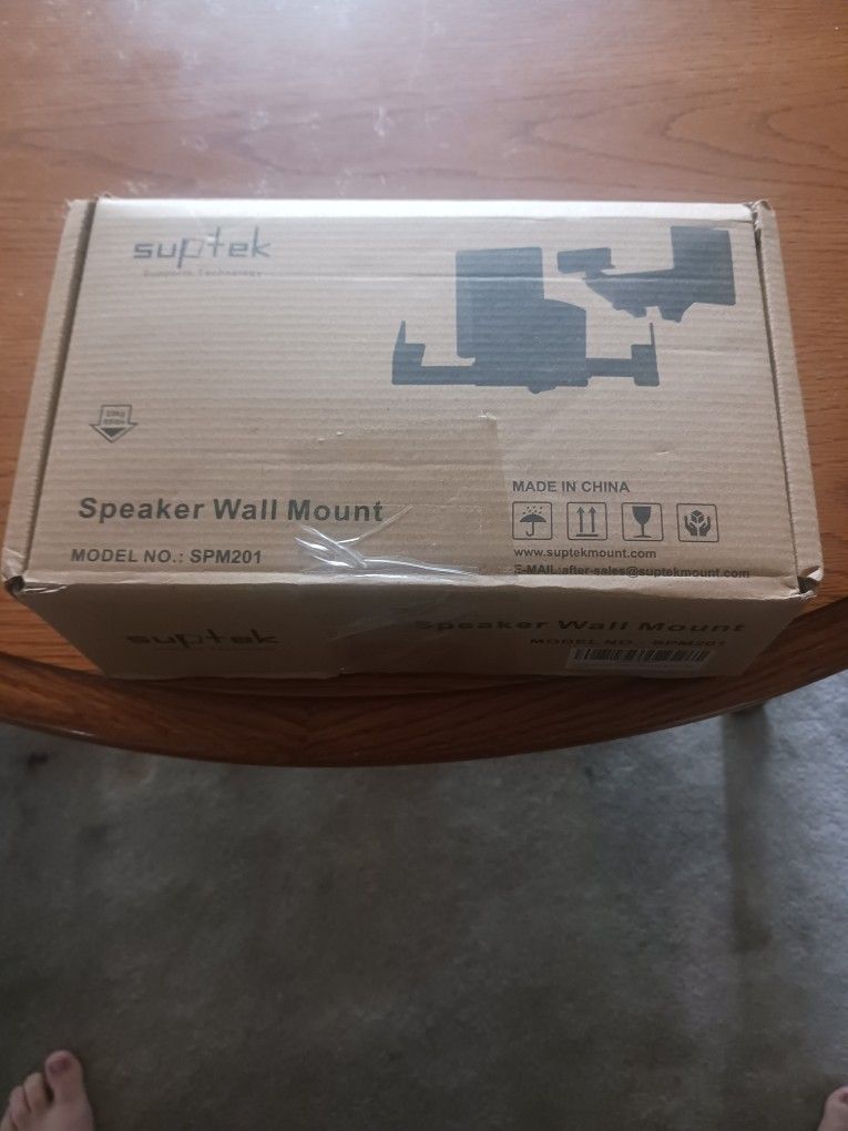 Speaker Wall Mounts
