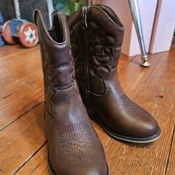 Cat & Jack Memphis western boots
Size 9
