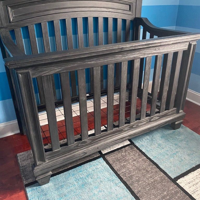 Richmond 4 in sale 1 convertible crib